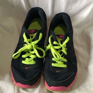Nike Revolution 2 women’s athletic shoes size 9